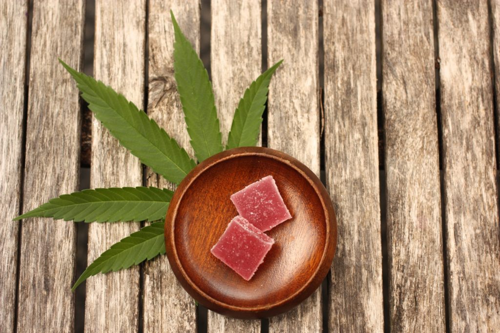 Smoking Vs. Edibles: Which Is Right for You?